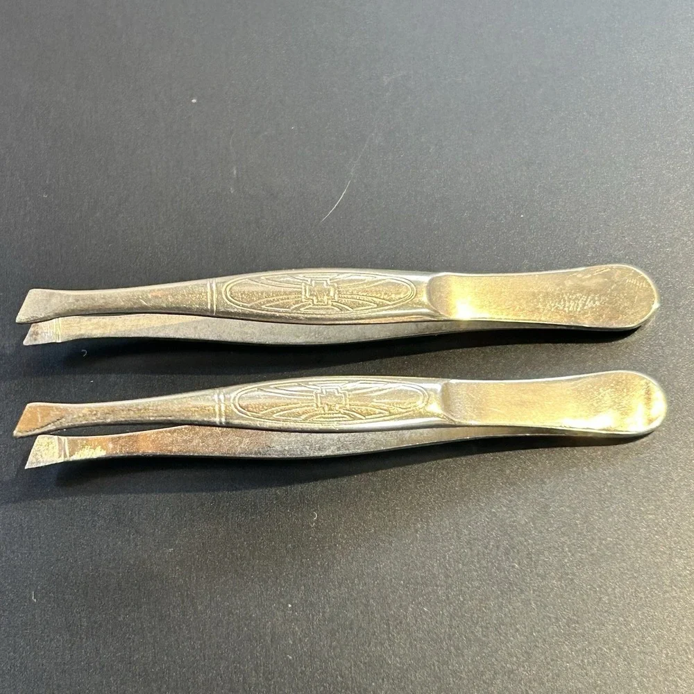 2- Vintage La Cross 924 Silver‎ Slant Tip Tweezers Medical Cross Emblem USA